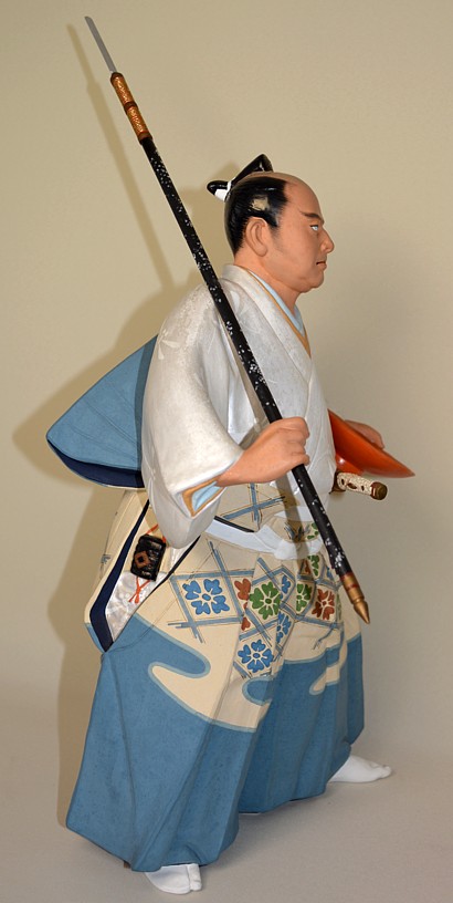 самурай Курода с копьем, японская антикварная статуэтка