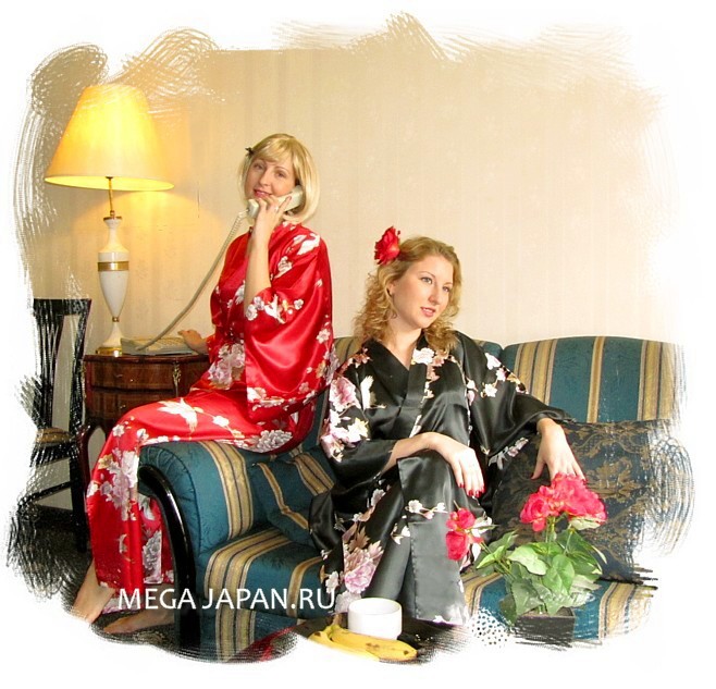 шелковый халат кимоно - стильная одежда для дома и яркий подарок женщине
