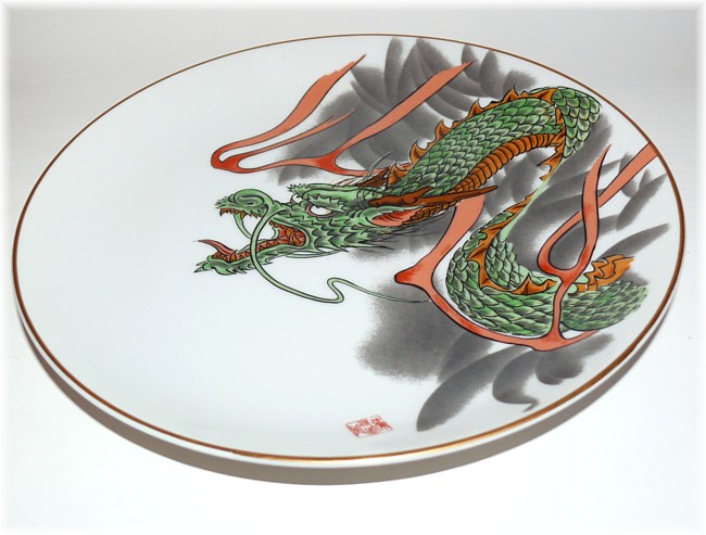 японская интерьерная тарелка с росписью Дракон