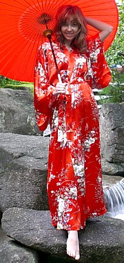 женский шелковый халат-кимоно